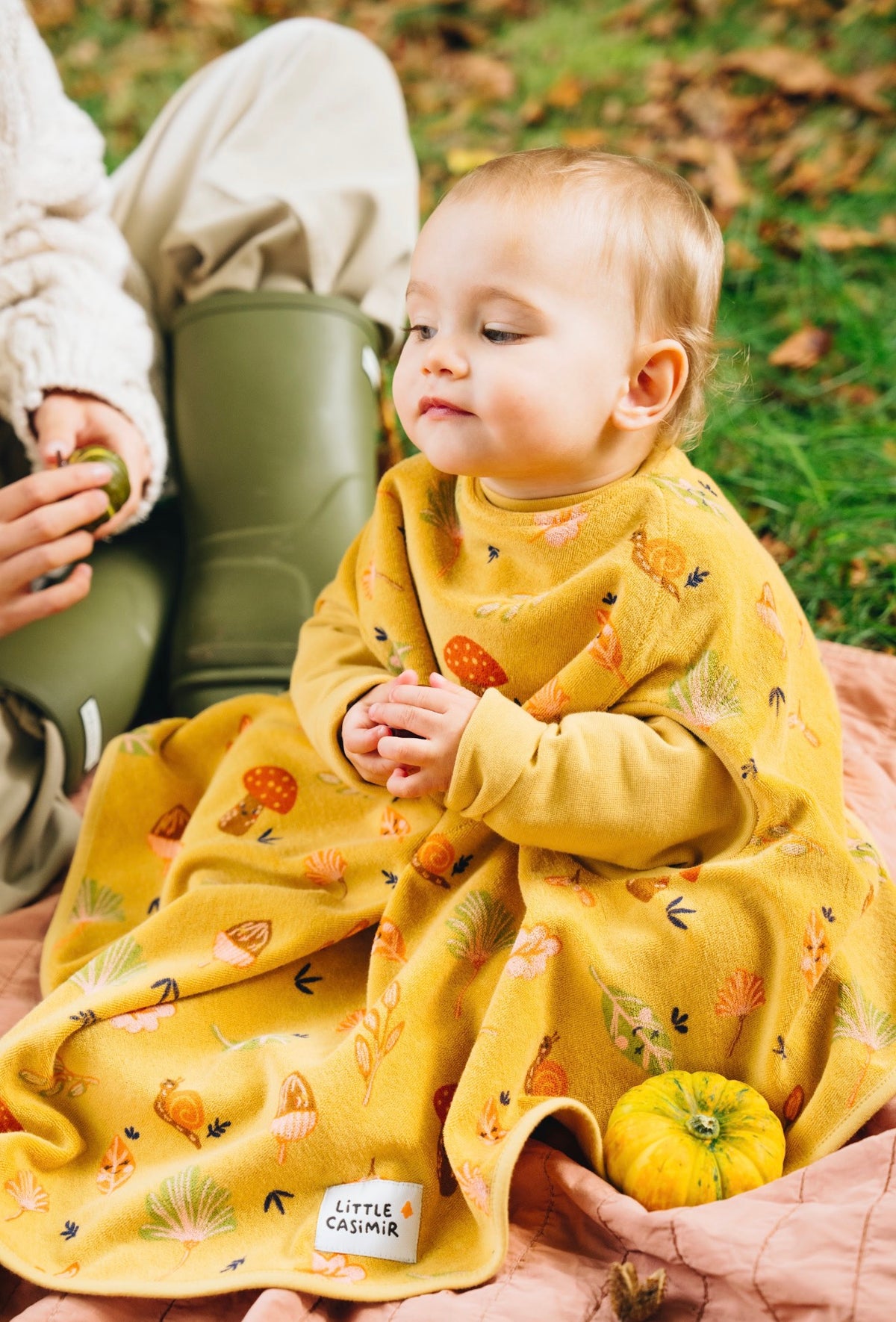 "Boo" bib - Cozy Fall