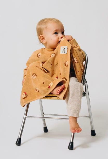 "Boo" bib - Hedge Hugs