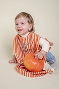 Load image into Gallery viewer, Limited Edition “Boo“ Lätzchen – Little and Hungry 1
