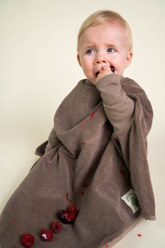 “Boo“ Lätzchen – Timeless Taupe
