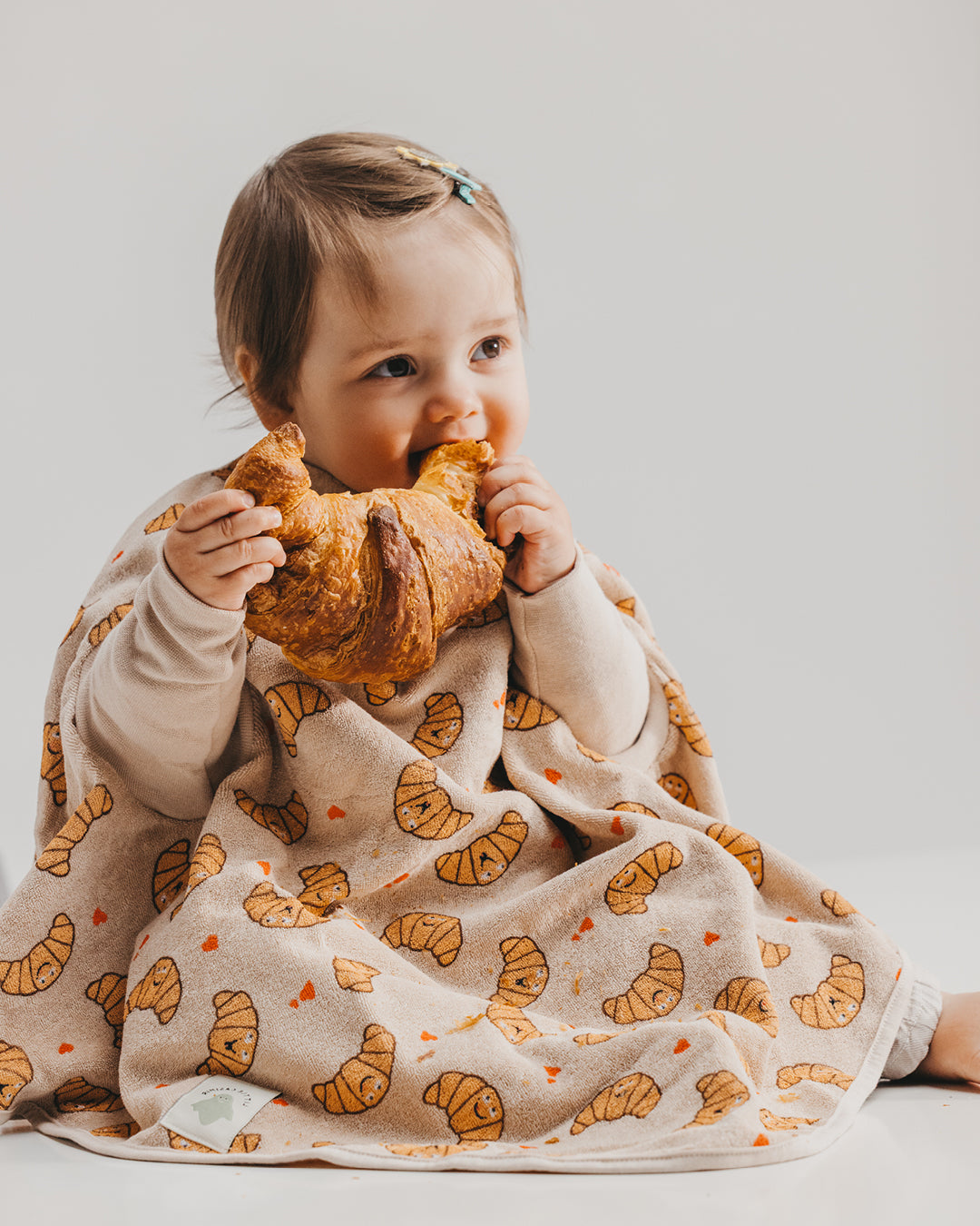 SPECIAL “Boo” Bib – Crossaint