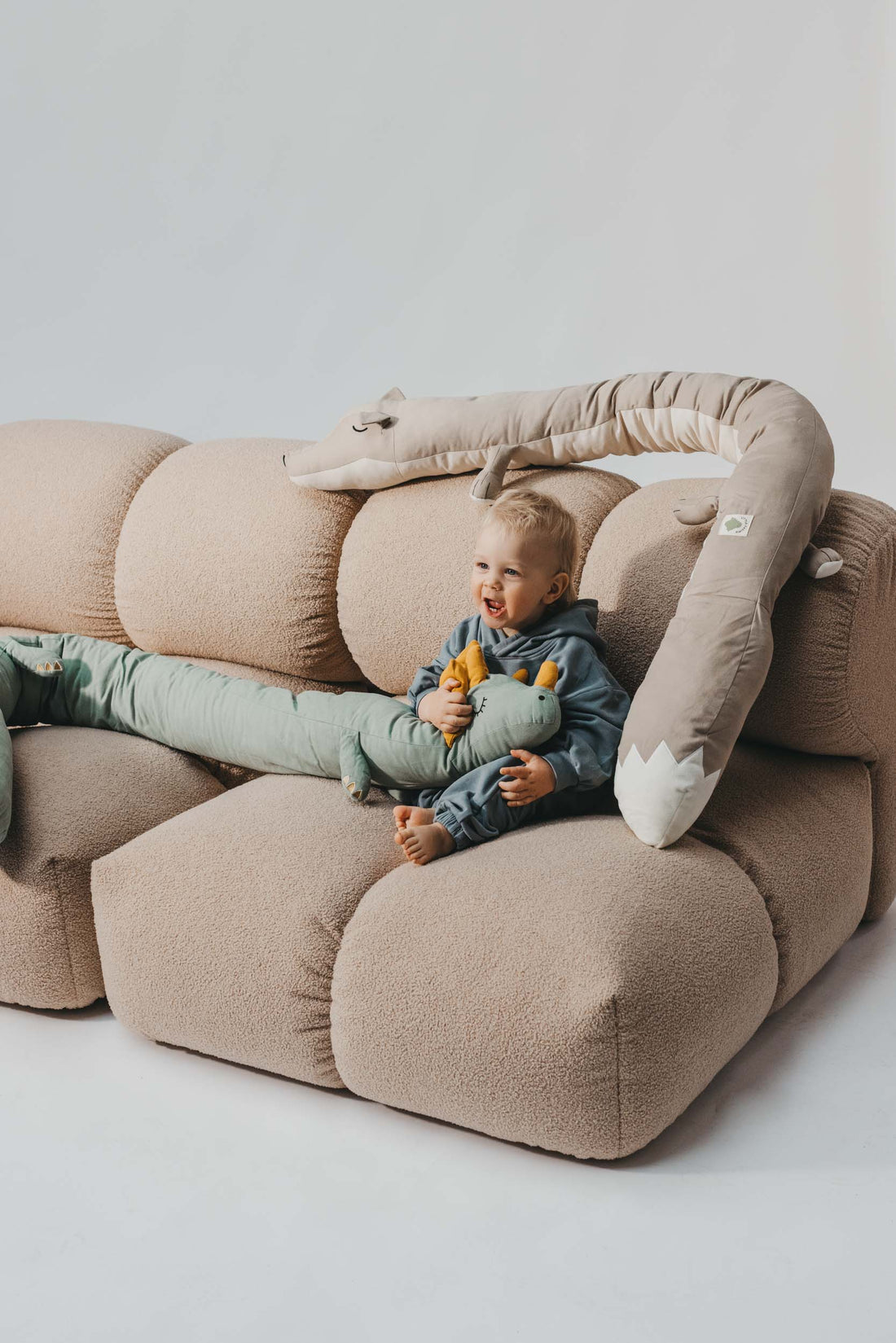 Serpent de lit « Cuddle Buddy - Sage Saurus »